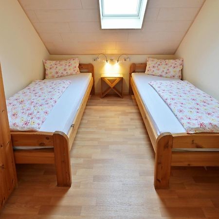 Apartamento Ferienweingut Ulrich Goebel Ernst Exterior foto